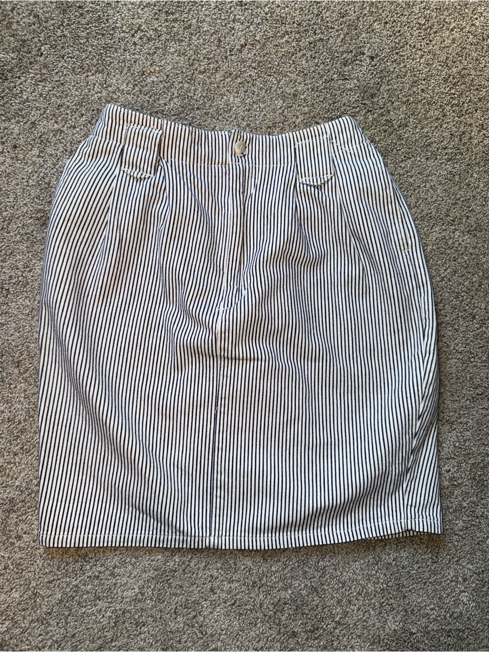 Classic/Vintage Black and White Striped Pencil Skirt